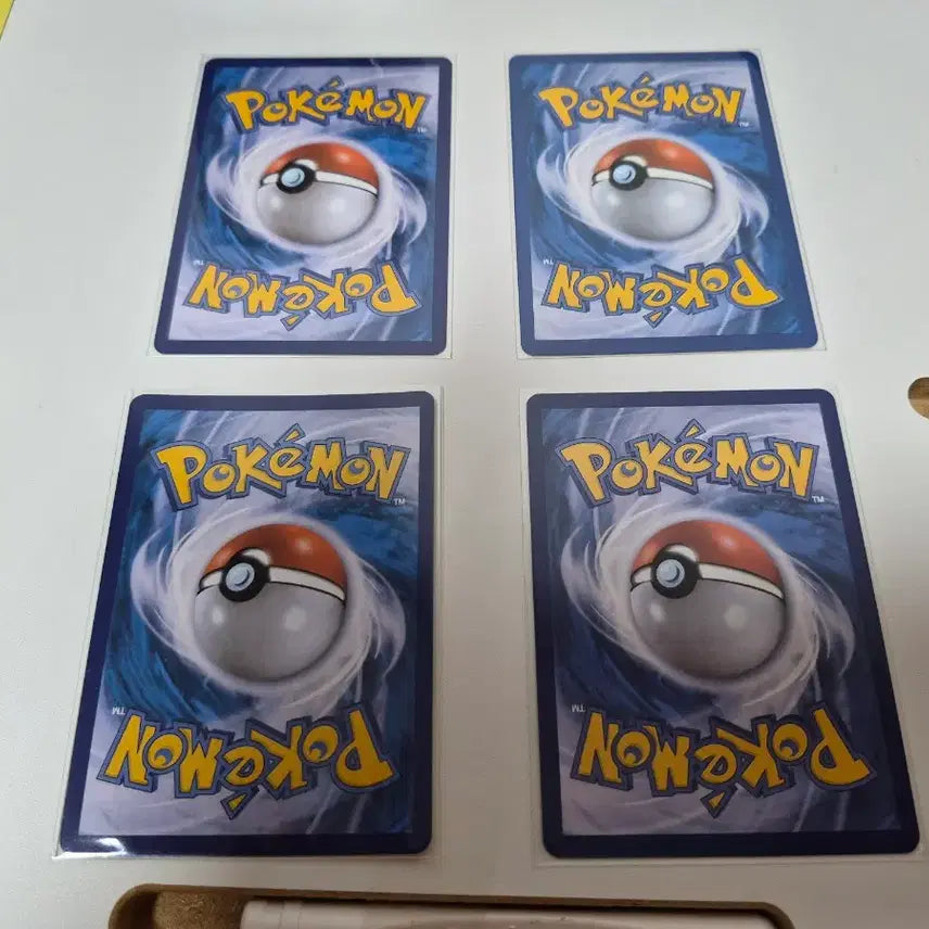 [BUNJANG] Pokemon Card Charmander &amp; Charizard 4-Type Set / 포켓몬 카드 리자몽 파이리 4종 세트
