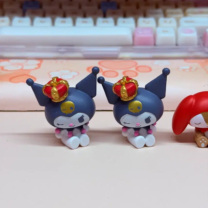 [BUNJANG] Sanrio Nodding Figure Random Gacha (Crown Kuromi) / 산리오 꾸벅 잠자는 피규어 랜덤 가챠 (왕관 쿠로미)