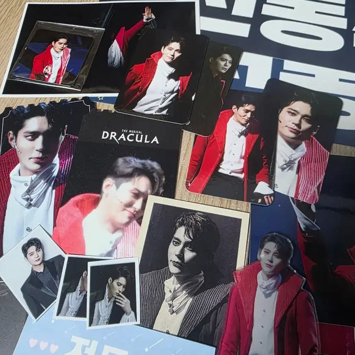 [BUNJANG] Jeon Dong-seok Actor Dracula Musical Merchandise Bundle Set / 덤O 일괄 비공굿 전동석 배우 드라큘라 드큘 뮤지컬