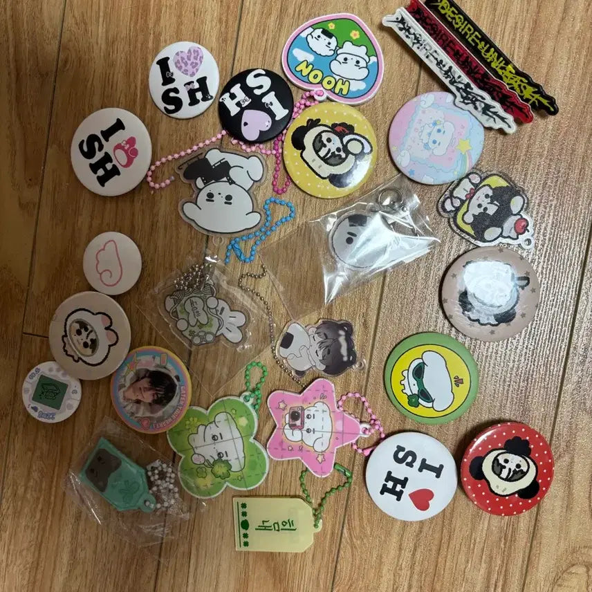 [BUNJANG] ENHYPEN Sunghoon Unofficial Badge Acrylic Keyring Bundle Set / 엔하이픈 성훈 비공식 캔뱃지 아크릴 키링 일괄 생카 통판