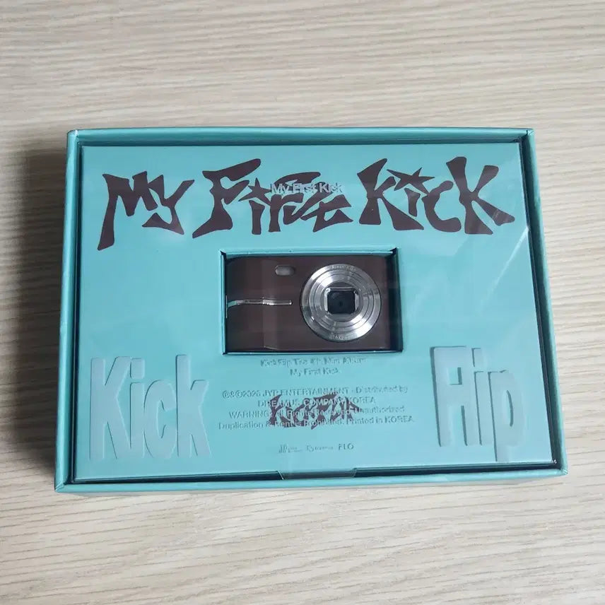 [BUNJANG] Kickflip Limited Camera Album Donghwa Gyuhun Photocard / 킥플립 한정 카메라 앨범 판매합니다