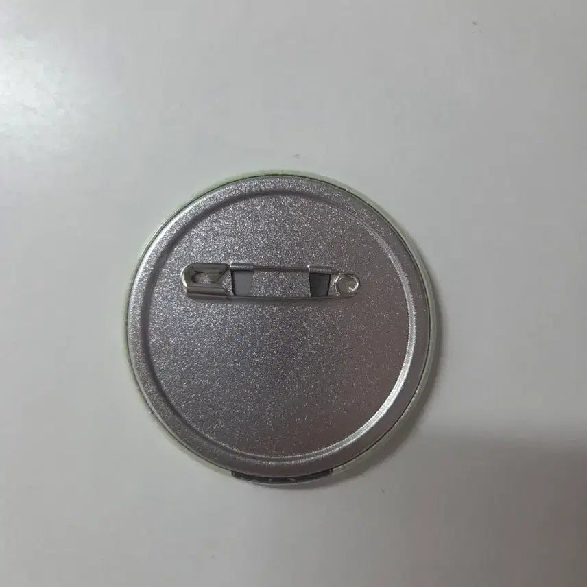 [BUNJANG] Gintama Hijikata Tin Badge / 은혼 히지카타 캔뱃지