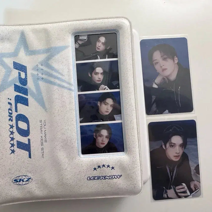 [BUNJANG] Stray Kids Lee Know Photocard &amp; Collect Book Set / 리노 콜렉트북&amp;포토카드