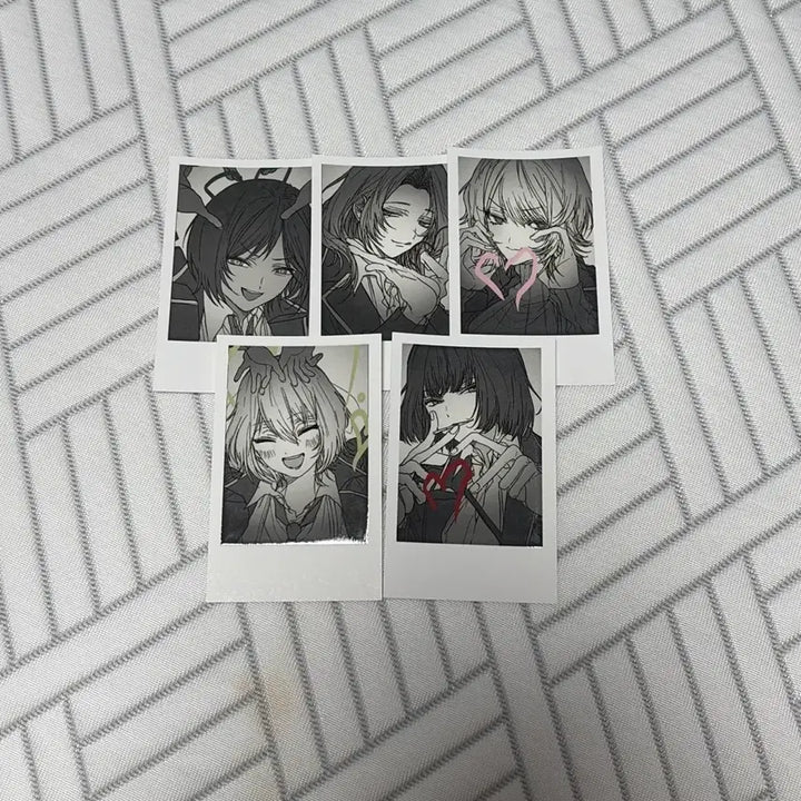 [BUNJANG] Limbus Company Heart Polaroid Photocard Bundle Set / 림버스 컴퍼니 하트폴라 포카일괄판매합니다