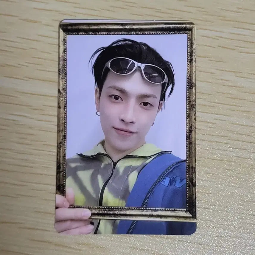 [BUNJANG] ATEEZ Hongjoong Aniteez Pop-up POB Photocard / 에이티즈 홍중 애니티즈 팝업 5만 원 특전 포토카드