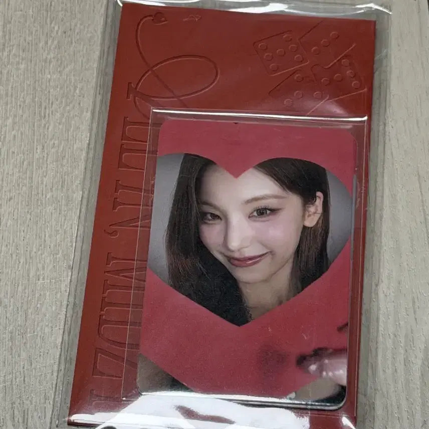 [BUNJANG] ITZY Fan Meeting Concert Sealed Photocard, Ticket, Plushie, Keyring Bundle Set / 미개봉)있지 팬미팅 콘서트 입장포카 특전 말랑이 큐브 키링 일괄