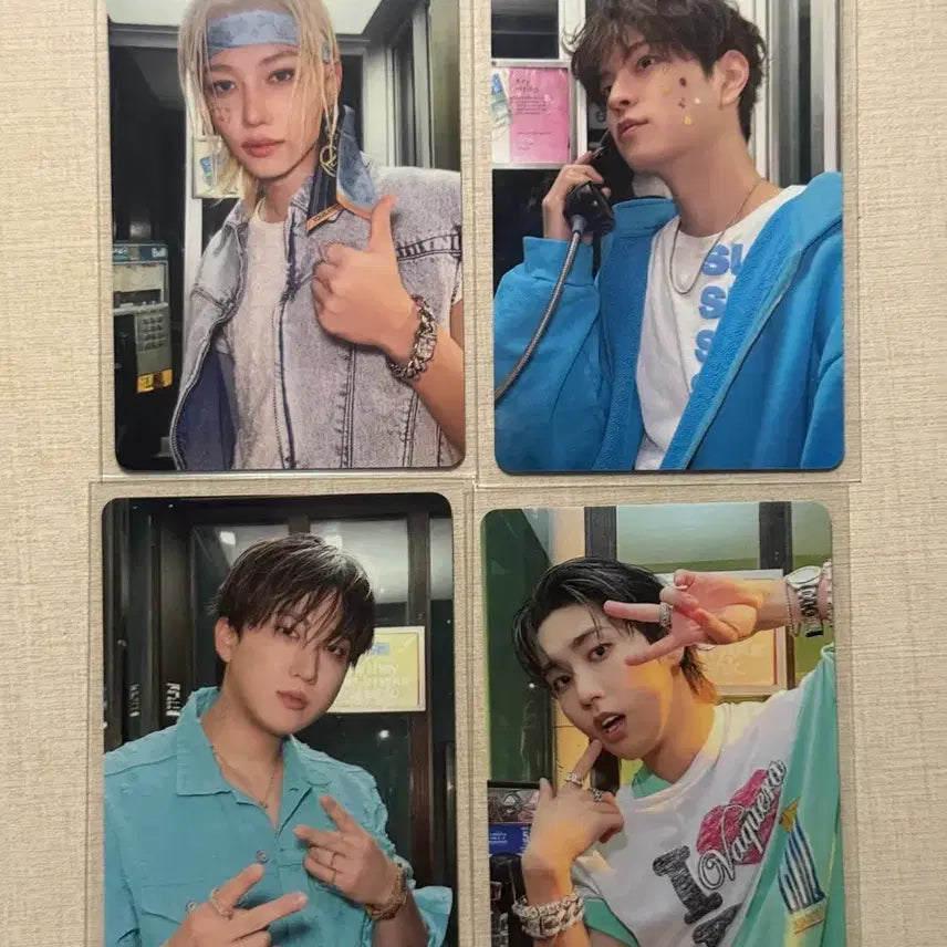 [SOLD OUT] [BUNJANG] Stray Kids Discography Album T-Shirt Photocard / 스트레이키즈 포토카드 디스앤댓 팝업MD 티셔츠 포카