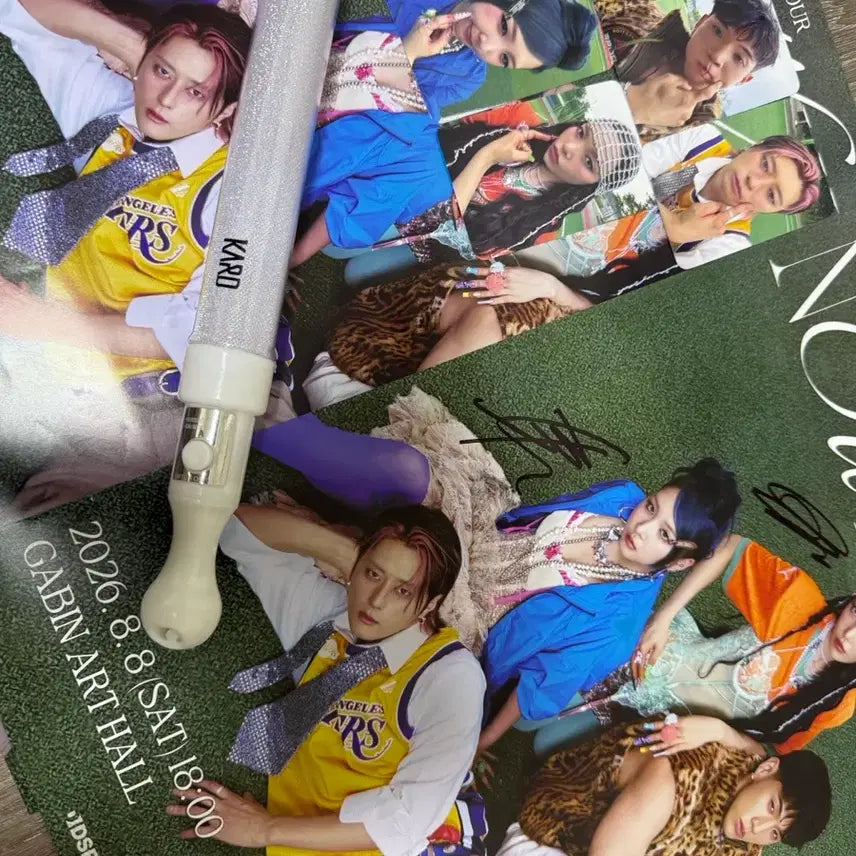 [SOLD OUT] [BUNJANG] KARD World Tour Poster &amp; Photocard Set / KARD 카드 월드 투어 콘서트 특전 / bm 비엠 제이셉 전소민 전지우 포스터 포카 응원봉