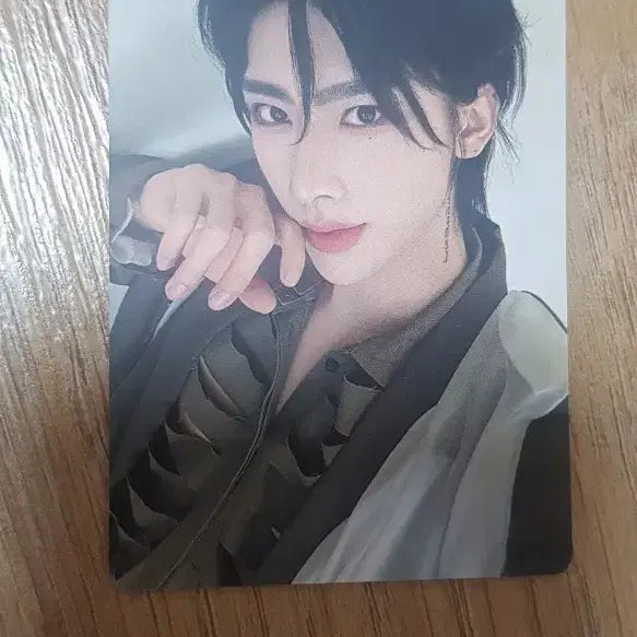 [BUNJANG] ZB1 Sung Hanbin Figaro Homme POB Photocard / 제베원 앤더블 리키 피가로 옴므 특전 포카