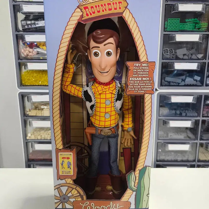 [BUNJANG] Disney Store Toy Story Talking Woody Figure (Sealed) / 토이스토리 디즈니스토어 토킹 피규어 우디 팝니다.(미개봉)
