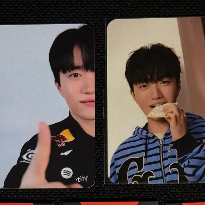 [BUNJANG] T1 Keria Booth &amp; T1 Backstage Photocard Bundle / [포카 증정] T1 Keria booth 티원부스 + 티원 베캠 케리아 포카