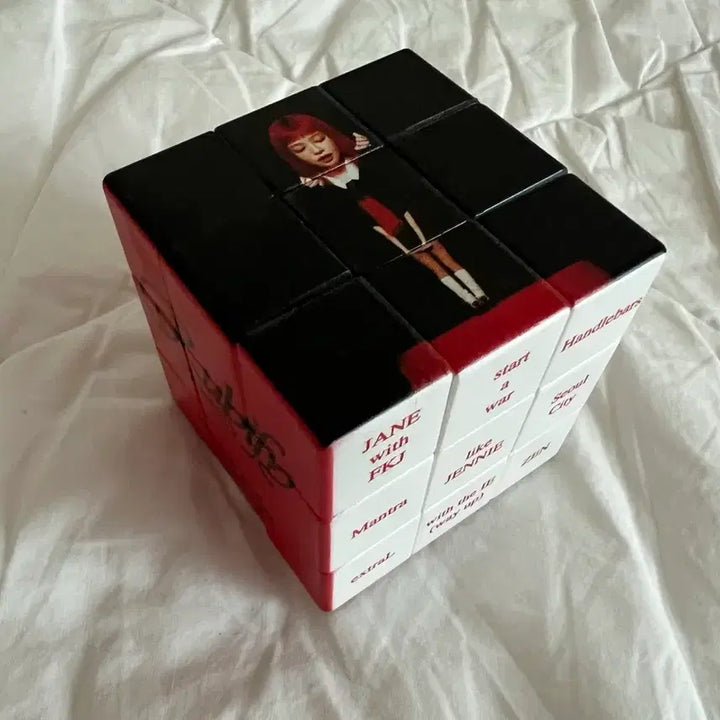 [BUNJANG] BLACKPINK Jennie 2025 Rubify Pop-Up Exclusive Cube / [미사용 새상품] 블랙핑크 제니 2025 Rubify 팝업 한정 큐브