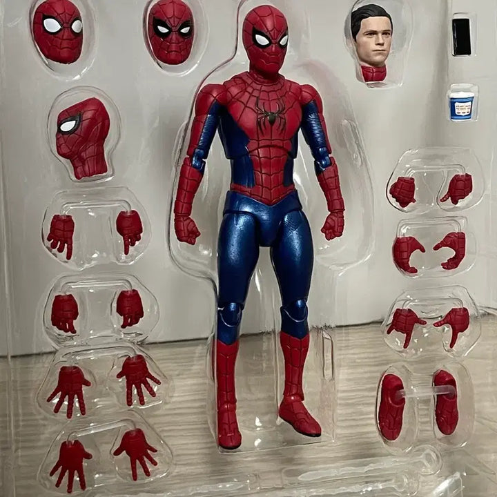 [BUNJANG] Mafex Spider-Man New Red and Blue Suit (Brand New Day) Action Figure / 마펙스 스파이더맨 뉴레드앤블루슈트 (브랜뉴데이)