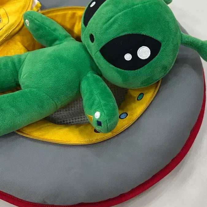 [SOLD OUT] [BUNJANG] Park Jihoon IKEA Alien Doll / 정품) 박지훈 이케아 외계인 인형