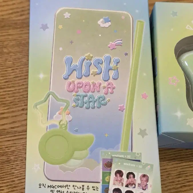 [BUNJANG] NCT WISH Straw Pick Keyring Tin Case Set Mega Coffee Sealed / 원가이하) 엔시티위시 스트로우픽 키링 틴케이스 세트 메가커피 미개봉