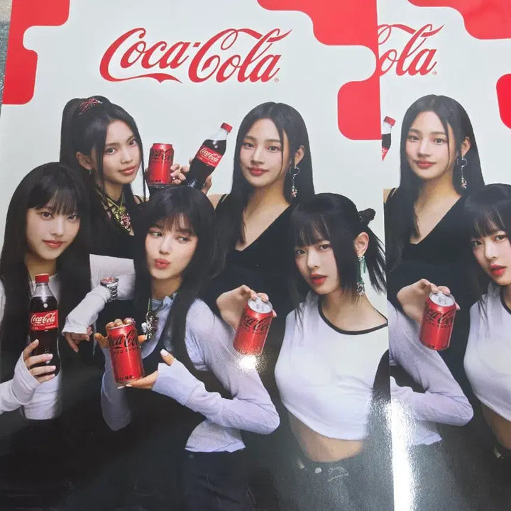 [BUNJANG] NewJeans Coca-Cola Poster / 코카콜라 포스터 뉴진스