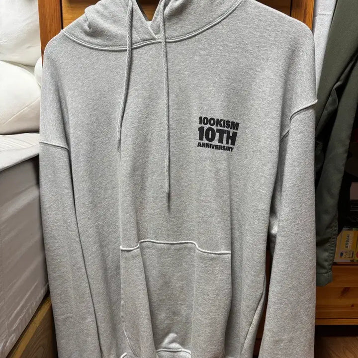 [BUNJANG] Lookism 10th Anniversary Pop-up Hoodie / 외모지상주의 10주년 팝업 후드티