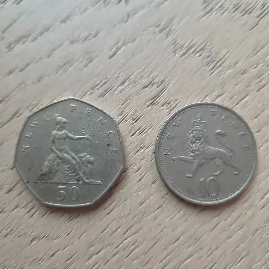 [BUNJANG] United Kingdom 50 Pence and 10 Pence Coins (1977, 1976) / 영국 50, 10펜스 주화 1977년도,  1976년도