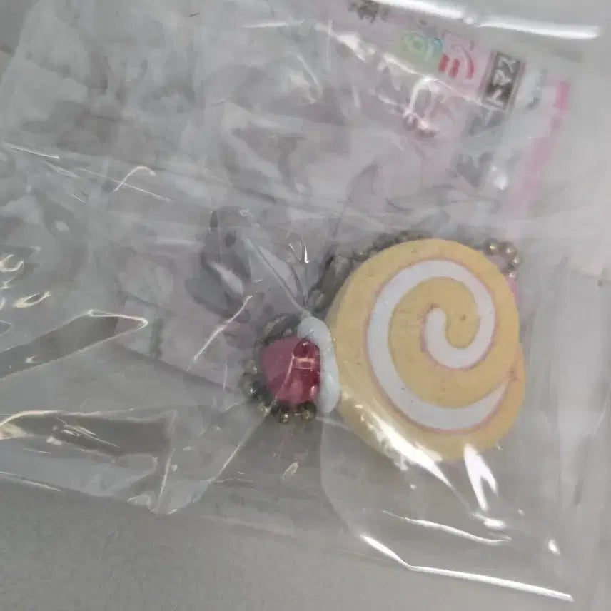 [BUNJANG] Dreamy Patissier Dessert Charm Set (6 types) / 고전) 꿈빛파티시엘 디저트키링 6종
