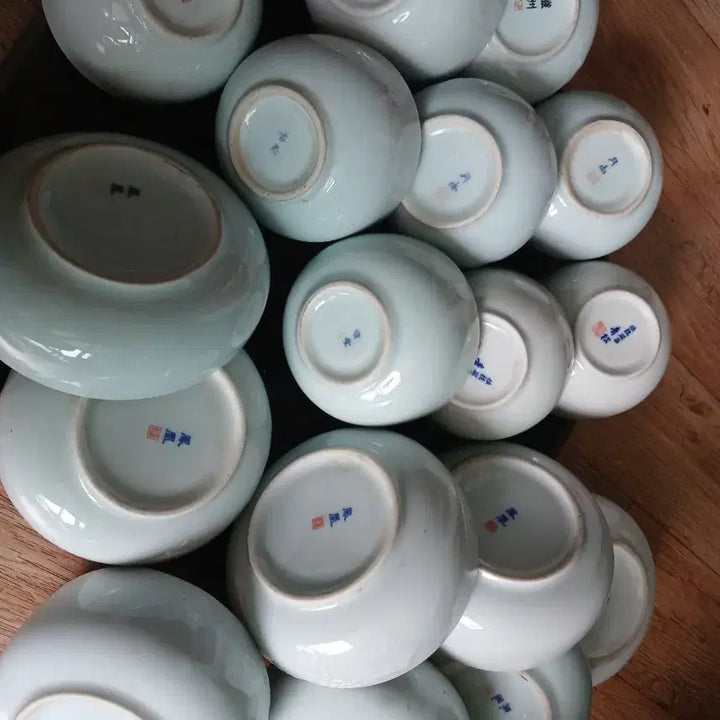 [BUNJANG] Vintage Korean Celadon Porcelain Dinnerware Set / 도자기 옛날 빈티지 자기 반상 세트 일괄가격