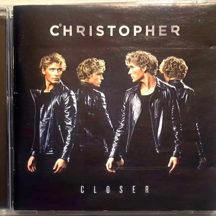 [BUNJANG] Christopher Closer CD Album + 3 Photocards Set / CHRISTOPHER 크리스토퍼 CLOSER 초희귀 CD 앨범 + 3 x 포토카드 세트 청하 Christopher