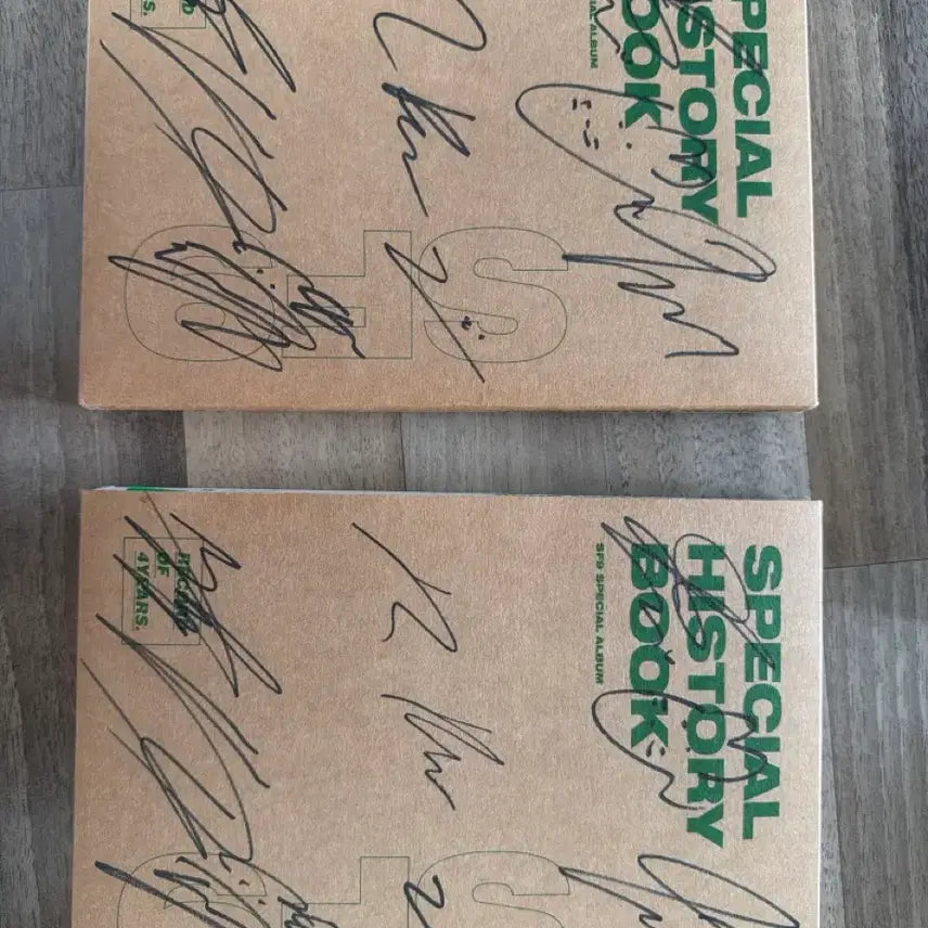 [BUNJANG] SF9 4th Anniversary Special History Album Signed by All Members / SF9 친필사인 4주년 SPECAIL HISTORY ALBUM