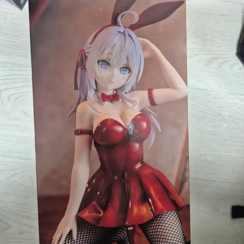 [BUNJANG] Roshidere Aryia Figure Red Bunny Version (Sealed) / 로시데레 아랴 피규어 레드 바니버전(미개봉)