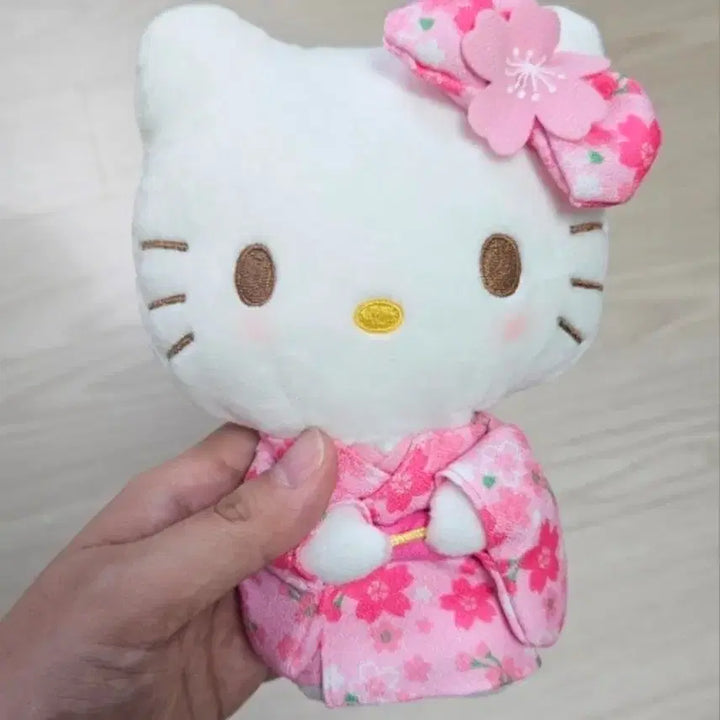 [BUNJANG] Hello Kitty Shopping Basket Plush Keyring / 헬로키티 장바구니 인형키링