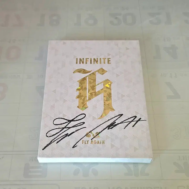 [BUNJANG] Infinite H Fly Again Autographed Album (Dongwoo, Hoya) / 인피니트H 예뻐 FLY AGAIN 장동우 이호원 동우 호야 친필 싸인 비매 앨범 양도 판매