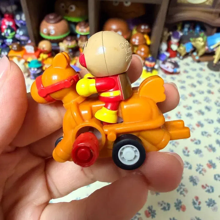 [BUNJANG] Anpanman Carousel Wind-up Gacha Toy / 호빵맨 목마 태엽 가챠