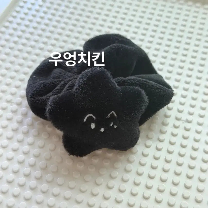 [BUNJANG] Mark "Scallop" Scrunchie Hairband / 마크 불가사리 흑가사리 맠가사리 스크런치 헤어밴드