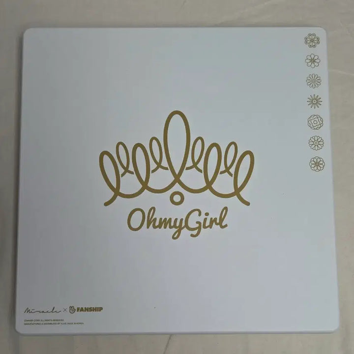 [BUNJANG] Oh My Girl Mini Table / 오마이걸 OhmyGirl 미니 식탁