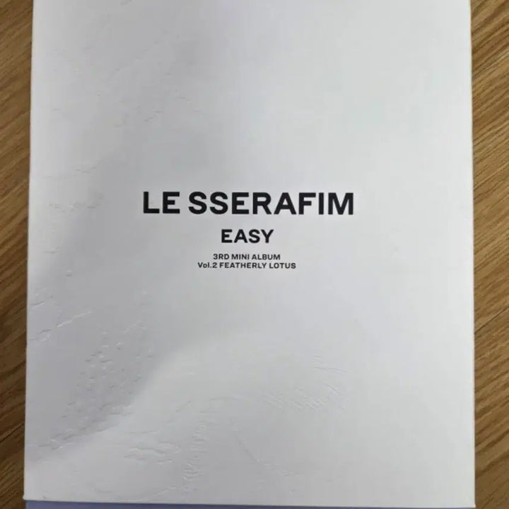 [BUNJANG] LE SSERAFIM EASY 3rd Mini Album / 르세라핌 EASY 미니  개봉앨범