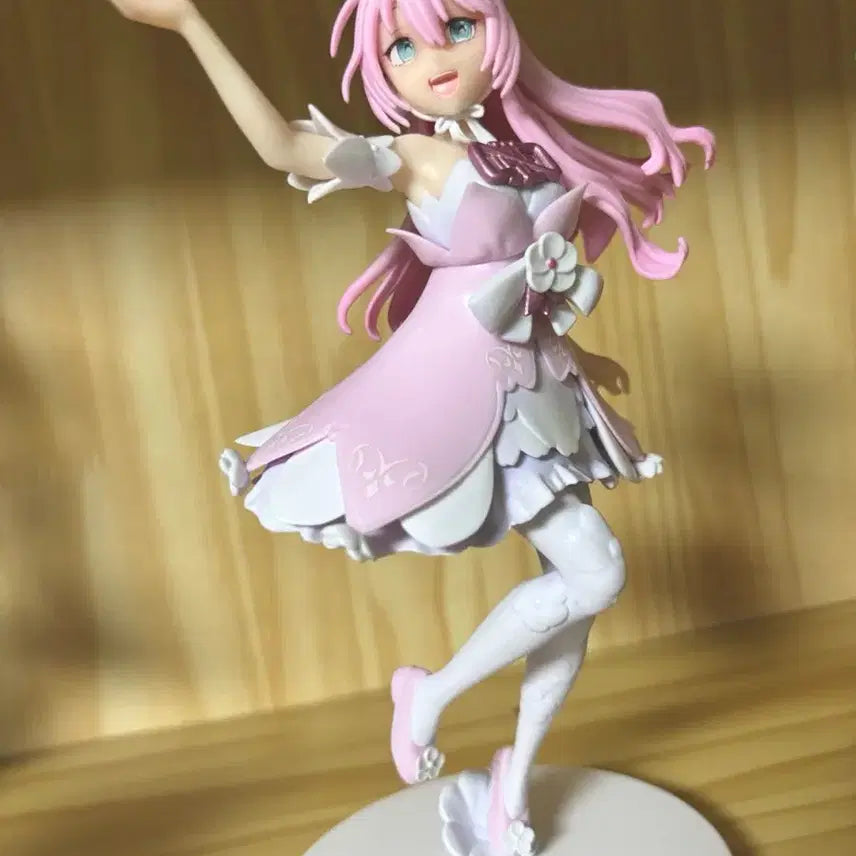 [BUNJANG] Megurine Luka Sega Luminasta Figure / 메구리네 루카 세가 루미나스타 피규어