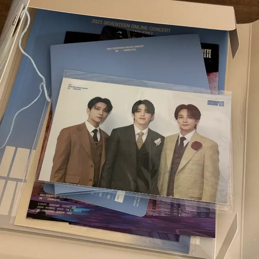[BUNJANG] SEVENTEEN 2021 Online Concert IN COMPLETE Blu-ray (Jeonghan Photocard Included) / 2021 세븐틴 온라인 콘서트 인컴플리트 블루레이 (정한 포카 포함)