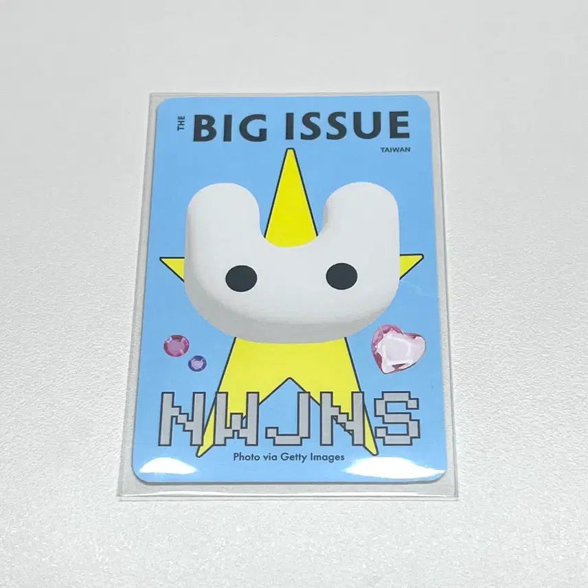 [BUNJANG] NewJeans Hanni Taiwan Big Issue Magazine POB Photocard / 뉴진스 하니 대만 빅이슈 잡지 특전 미공포 포카 포토카드