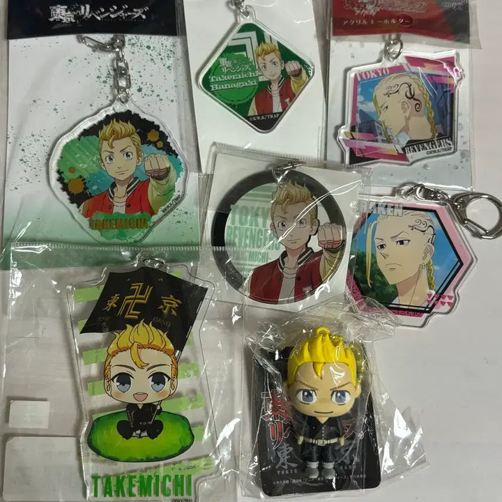 [BUNJANG] Tokyo Revengers Acrylic Keychain, Can Badge, Sticker, Pasa Set / 도쿄리벤저스 도리벤 아크릴 키링 캔뱃지 스티커 파샤 세트