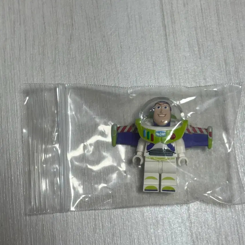 [BUNJANG] LEGO Toy Story Old Buzz Figure / 레고 토이스토리 올드 버즈