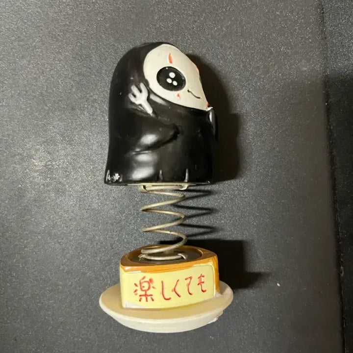 [BUNJANG] Spirited Away No-Face Spring Figure / 센과 치히로의 행방불명 가오나시 스프링 피규어