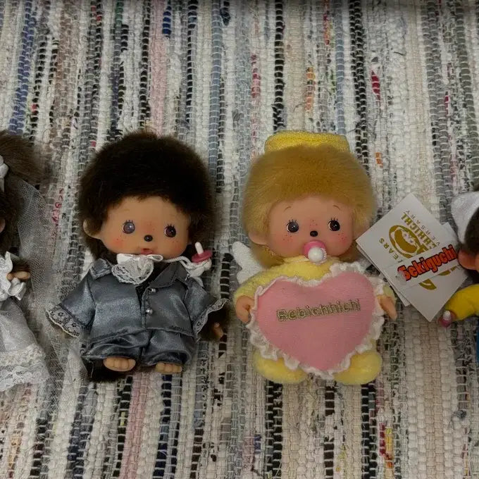 [BUNJANG] Monchhichi Wedding Set, Yellow Baby Monchhichi, Hello Kitty Monchhichi / 몬치치