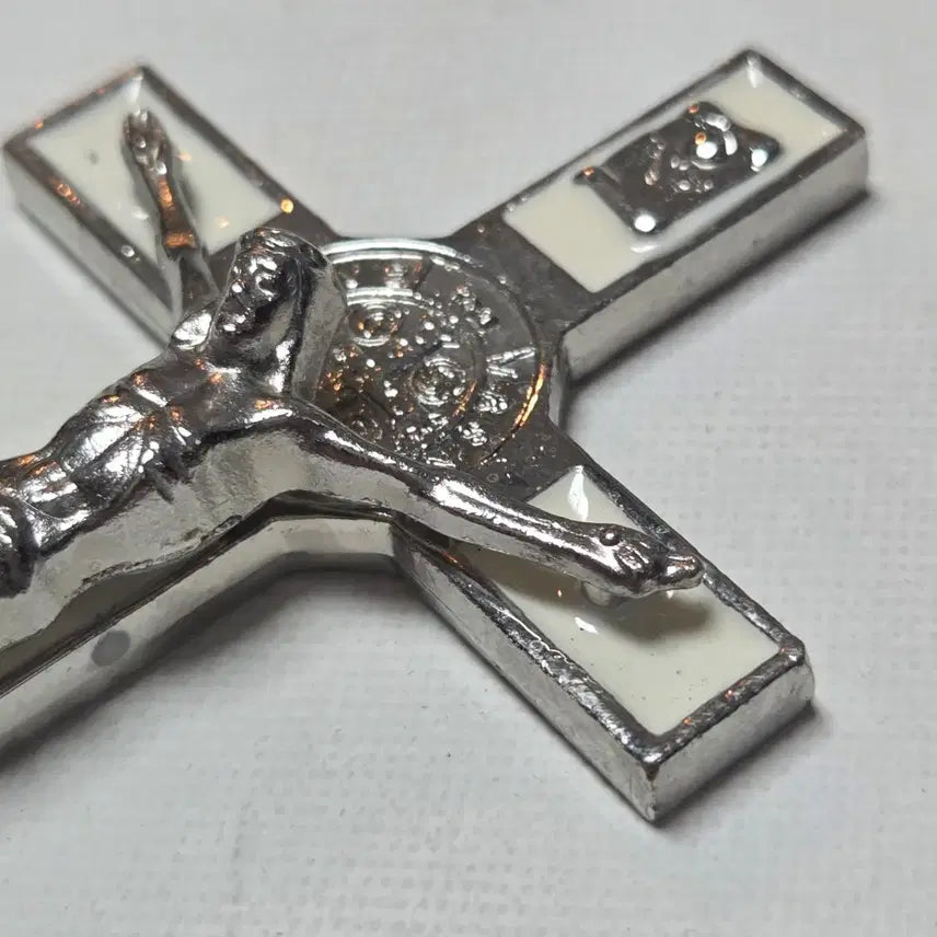 [BUNJANG] Antique Italian Metal Crucifix with Jesus Figurine / 앤틱 이탈리아 금속 십자가 예수님 가톨릭 십자가 천주교