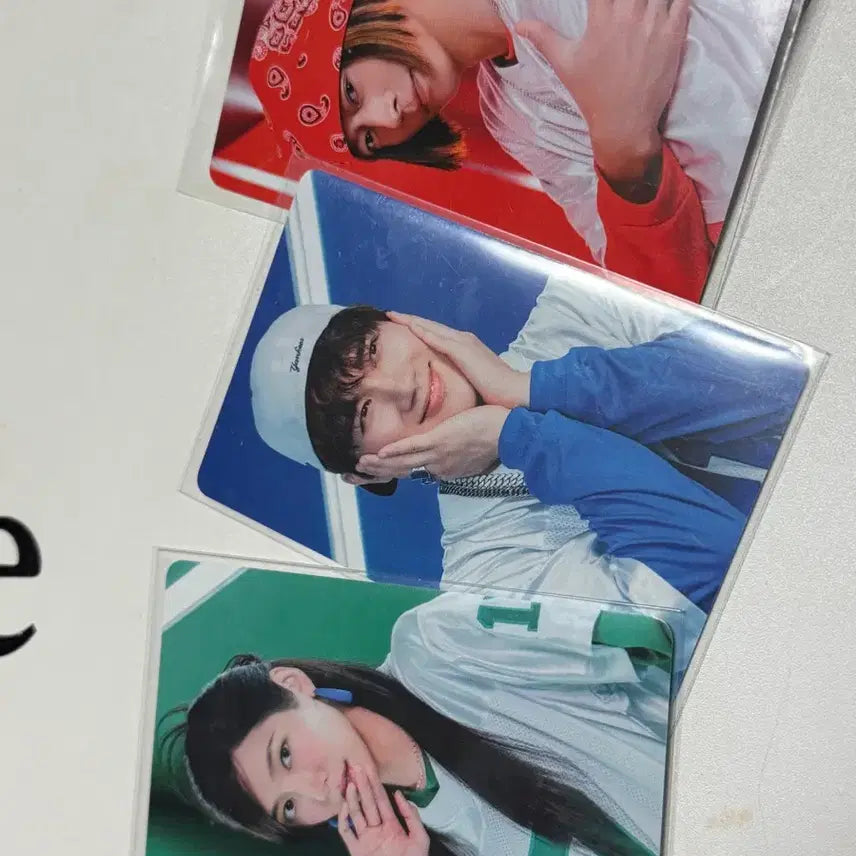 [BUNJANG] Wild Thing Triangle Photocard Set / 와일드씽 트라이앵글 포카