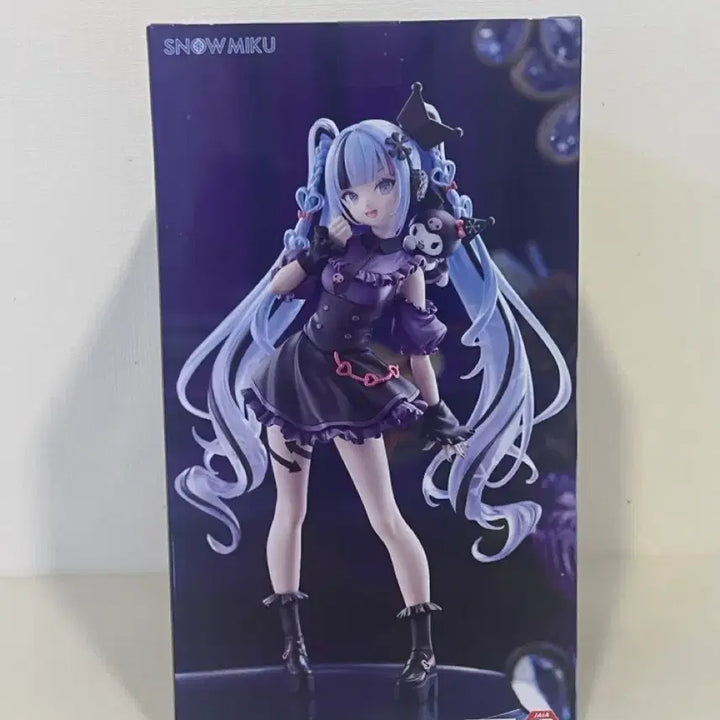 [BUNJANG] FURYU Hatsune Miku Yukimiku Kuromi Collaboration Figure (Sealed) / [미개봉] 후류 하츠네 미쿠 스노우 유키미쿠 쿠로미 콜라보