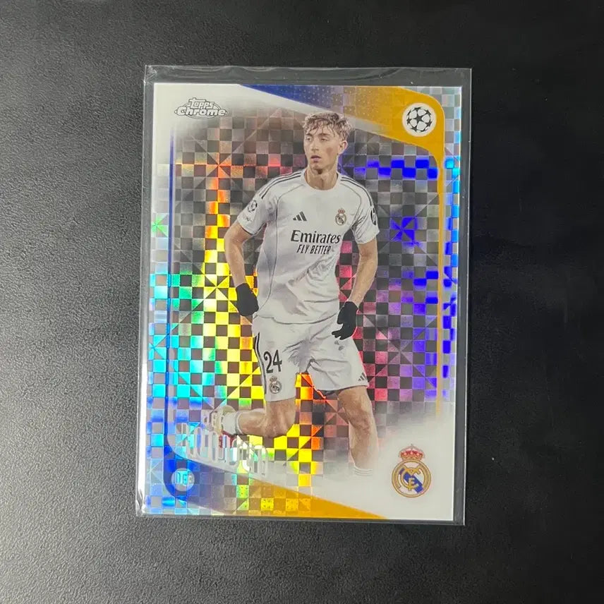 [BUNJANG] Topps Chrome Real Madrid Dean Huijsen Trading Card / Topps chrome 레알마드리드 딘 하위선