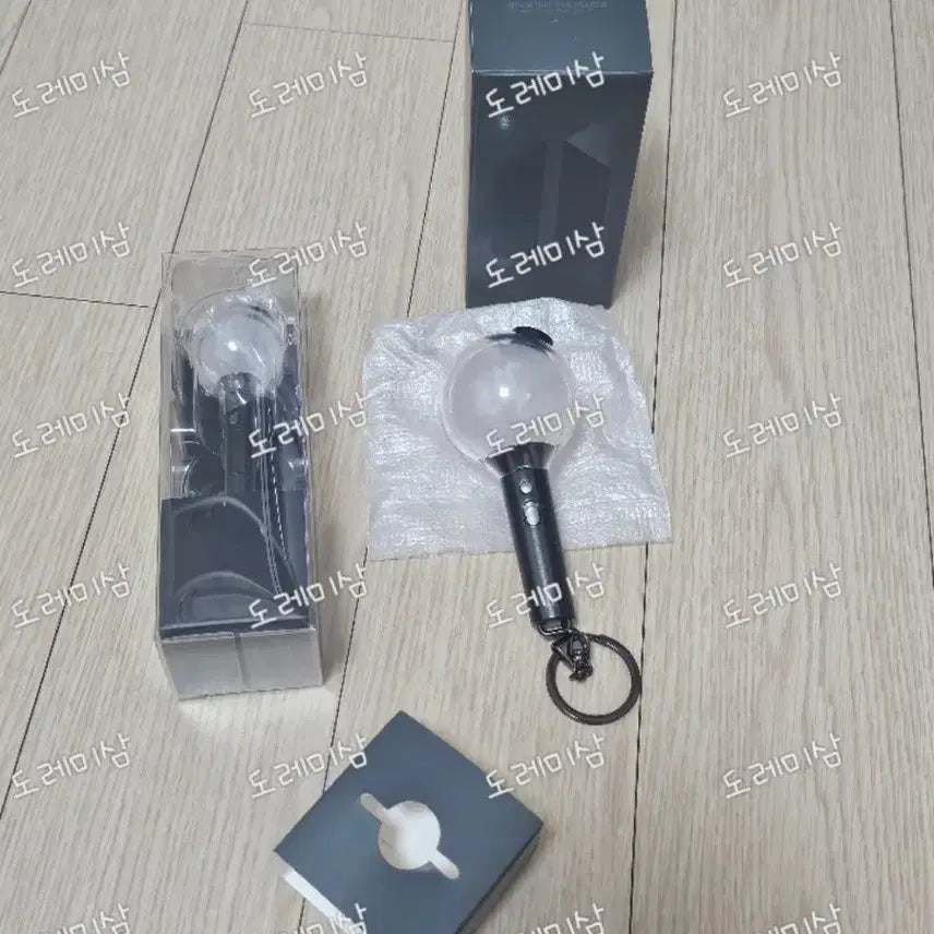 [BUNJANG] BTS Suga Smeraldo Garden Lightstick Keyring / BTS 방탄 스에밤 키링 미니 스에밤
