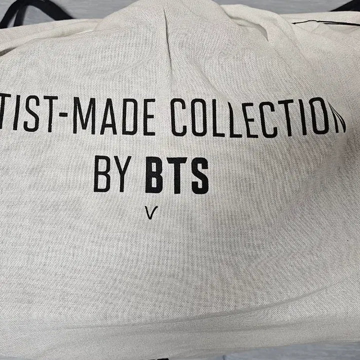 [BUNJANG] BTS V Mute Boston Bag / bts v mute bag 김태형 뷔 뮤트 가방 보스턴백