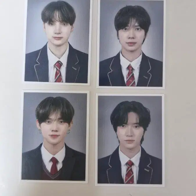 [BUNJANG] TXT OFFICIAL MOA ZONE STANDING PHOTO BUNDLE SET (YEONJUN, SOOBIN, BEOMGYU, TAEHYUN, HUENINGKAI) / 투바투 공식 모아존 증사 판매합니다