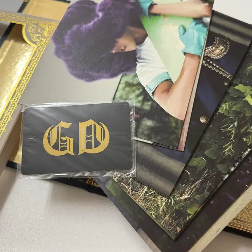 [BUNJANG] G-Dragon ONE OF A KIND Album Gold Version / 지드래곤 ONE OF A KIND 앨범 골드버전