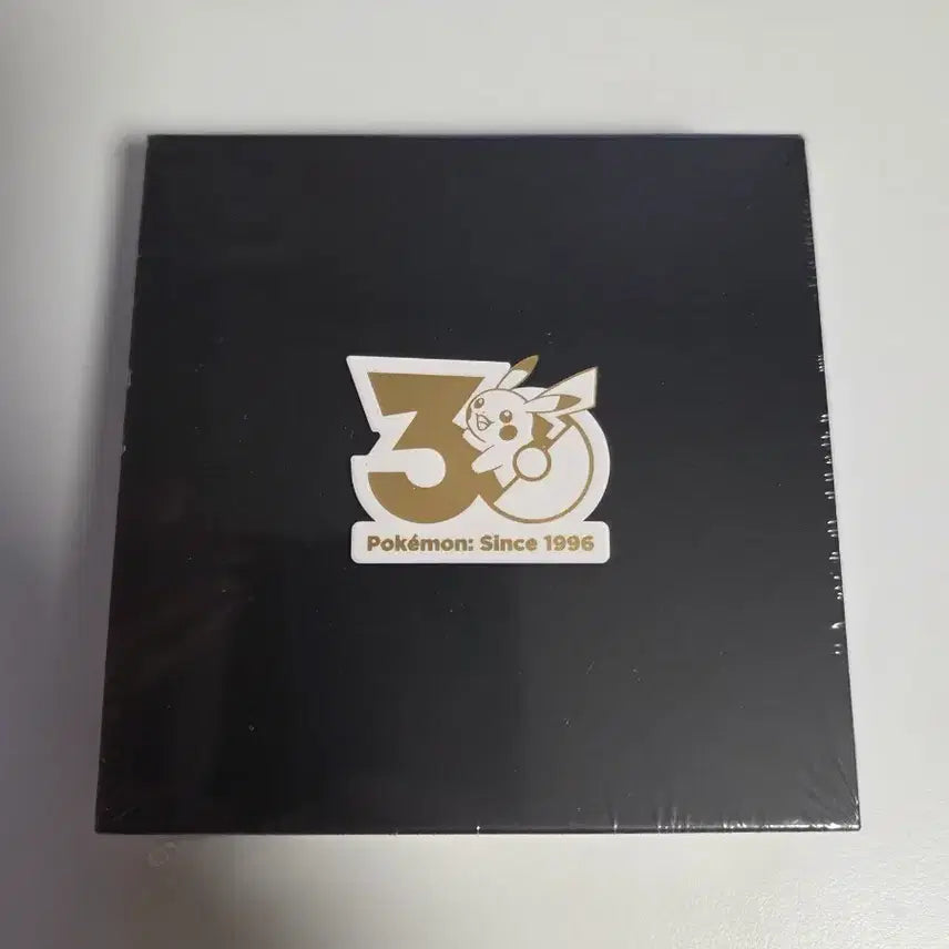 [BUNJANG] Pokemon 30th Anniversary July Badge / (최저가) 포켓몬 30주년 7월 뱃지 팝니다.