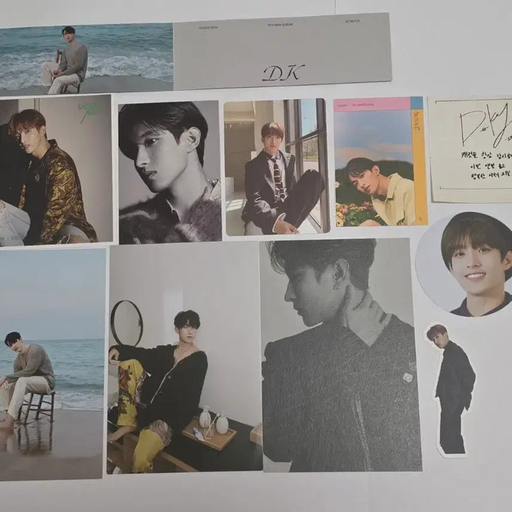 [BUNJANG] SEVENTEEN Dokyeom Photocard &amp; Postcard Bundle Set / 탈덕처분 세븐틴 도겸 포카 엽서 일괄